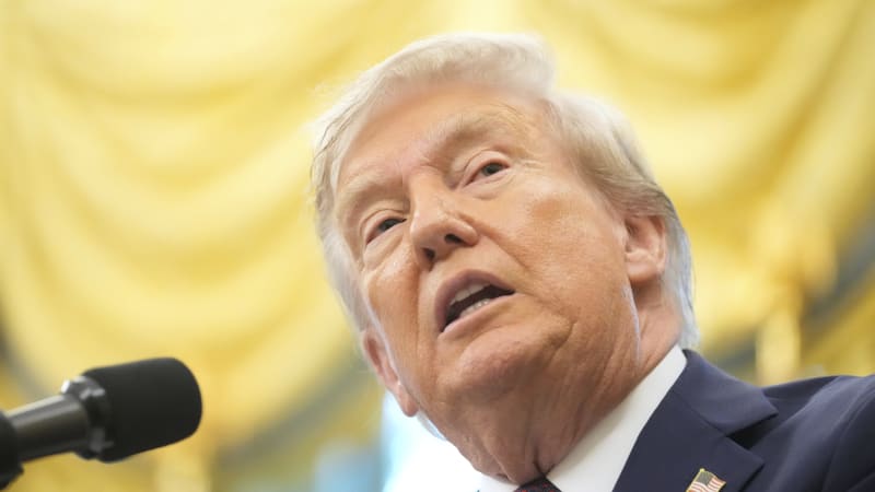 Trump dal Hamásu kvůli rukojmím „poslední varování“. Další už nebude, dodal