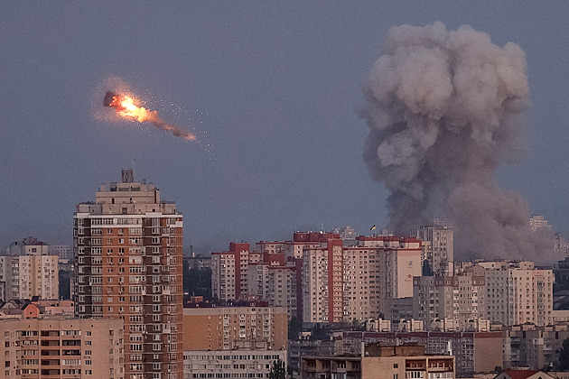 Ve východním Polsku našli v poli trosky neznámého létajícího objektu