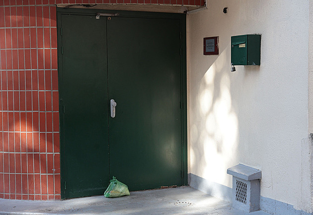 Před mešitami v Paříži ležely prasečí hlavy. Odporný čin, uvedla policie