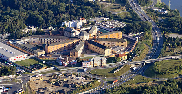 Vyrobil si lano a kotvu. Plán na útěk z plzeňské věznice překazili dozorci