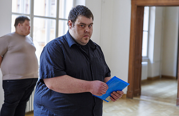 Soud potrestal muže za úmyslné zapálení haly, zřejmě se mstil za snížení platu