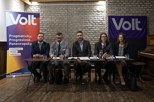 Volt Česko ve volbách 2025: stranu proslavila žaloba na nepřiznané koalice