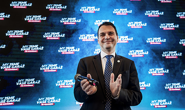 Motoristé míří do Sněmovny. Budoucnost bude i podle našich receptů, říká Macinka