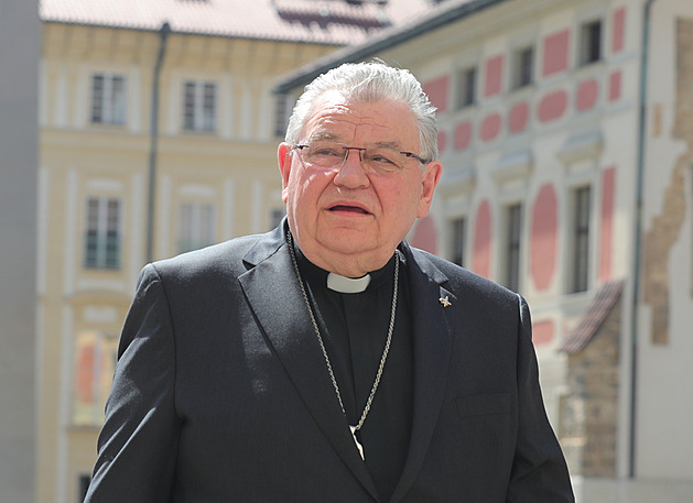 Dominik Duka podstoupil akutní operaci, arcibiskupství vyzvalo věřící k modlitbám