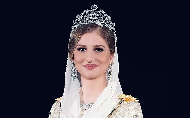 Krásná sultánka z Prahy zazářila na oslavách narozenin svého manžela Muhammada V.