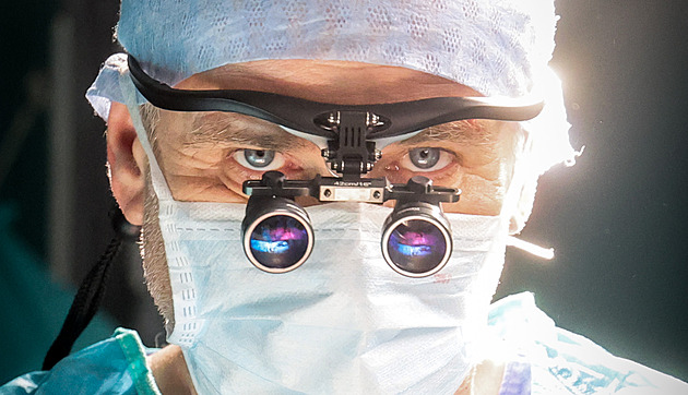 RECENZE: Nejdříve Uprchlík, teď Vaculík. Noční operatér ale produkci šetří náklady