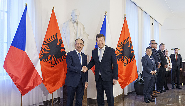 Prezident Albánie v Praze. Potkal se s Fialou i Okamurou, s Pavlem řešili vstup do EU