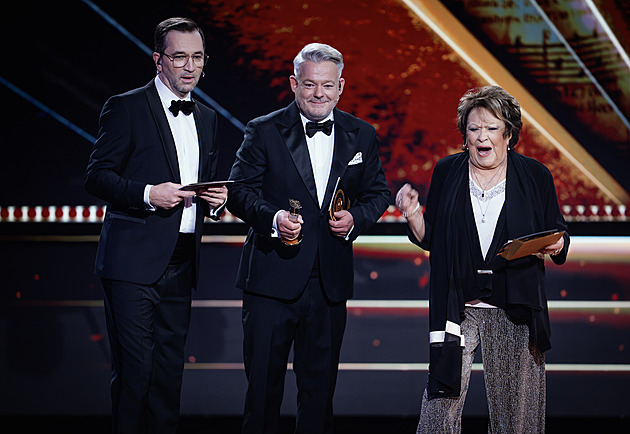 GLOSA: Český slavík si utahoval sám ze sebe. Ale stačí to k obhajobě?