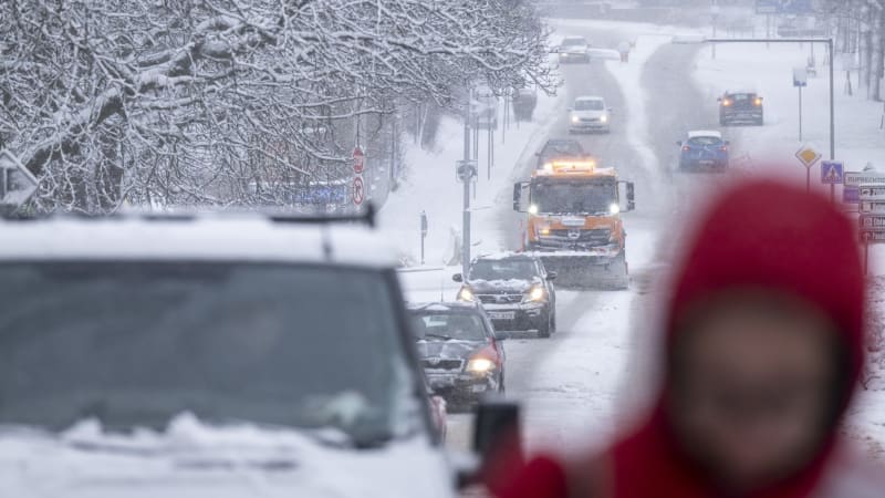 Česko čeká velký páteční zlom: Hrozí nebezpečí, meteorologové radí omezit pobyt venku