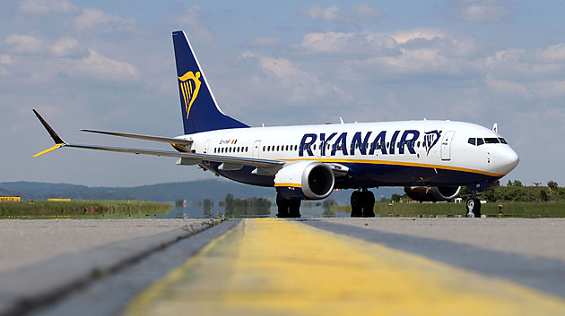Nenávistná válka idiotů. Ryanair odmítl od Muska Starlink a nabízí superlevné letenky