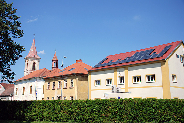 Postaráme se o sebe. Obce budou sdílet elektřinu s podnikateli i obyvateli