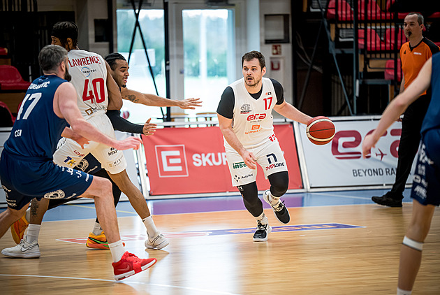 Nymburk si zastřílel proti Děčínu. Sehnal pokořil milník, bodovala i posila ze Slavie