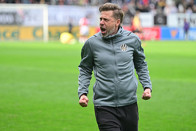 Hradecký kouč Horejš: Poháry? Mám teď jen letenky na dovolenou