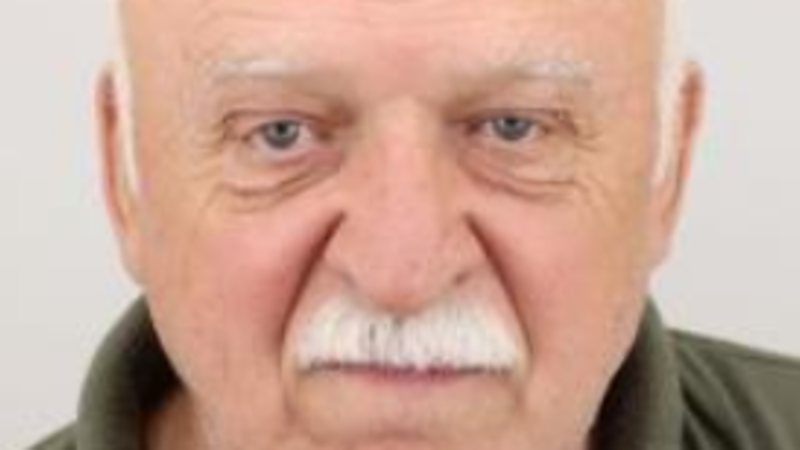 Muž z Hošťálkové se nevrátil z procházky. Pátralo se po něm celou noc, v akci je i vrtulník