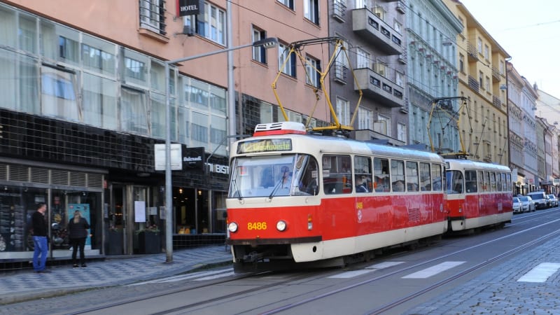 Prahu čeká velká výluka. Některé tramvaje nepojedou téměř celý den