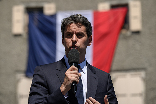 Miluji Francouze. Macronův expremiér Attal potvrdil kandidaturu na prezidenta