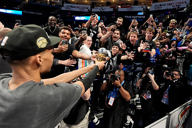 Oklahoma titul neobhájí, finále NBA si po dvanácti letech zahraje San Antonio